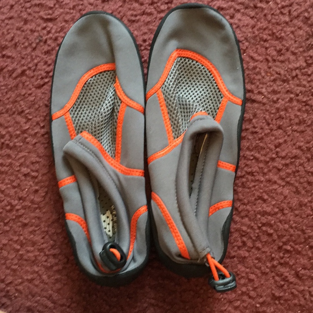 Water shoes